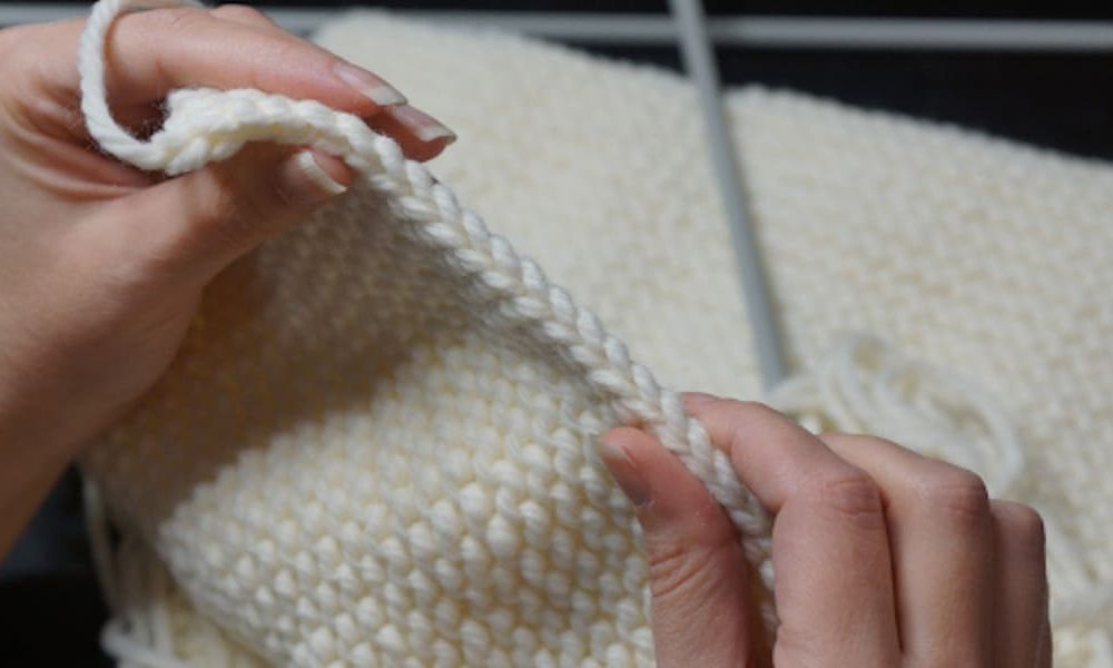 Rabattre les mailles, méthode de base